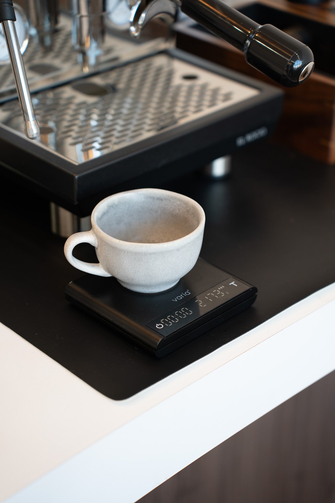 VarÍa AKU Barista Mérleg