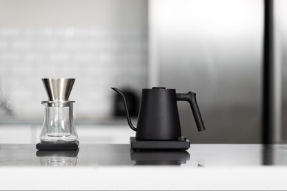 Varia AURA Kettle 0,8L – Fekete precíziós vízforraló